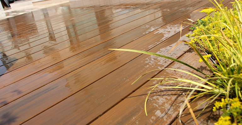 Composite-Decking-vs-Wood-Cost