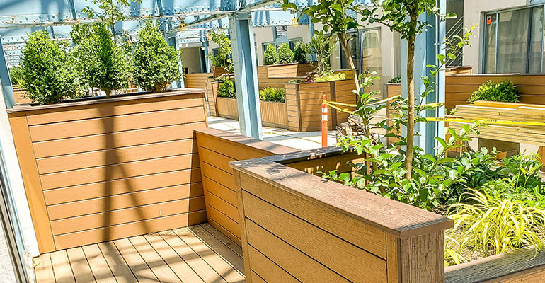composite-wood-Deck-Planter-Boxes
