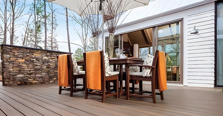 DIY-Outdoor-Deck-Table